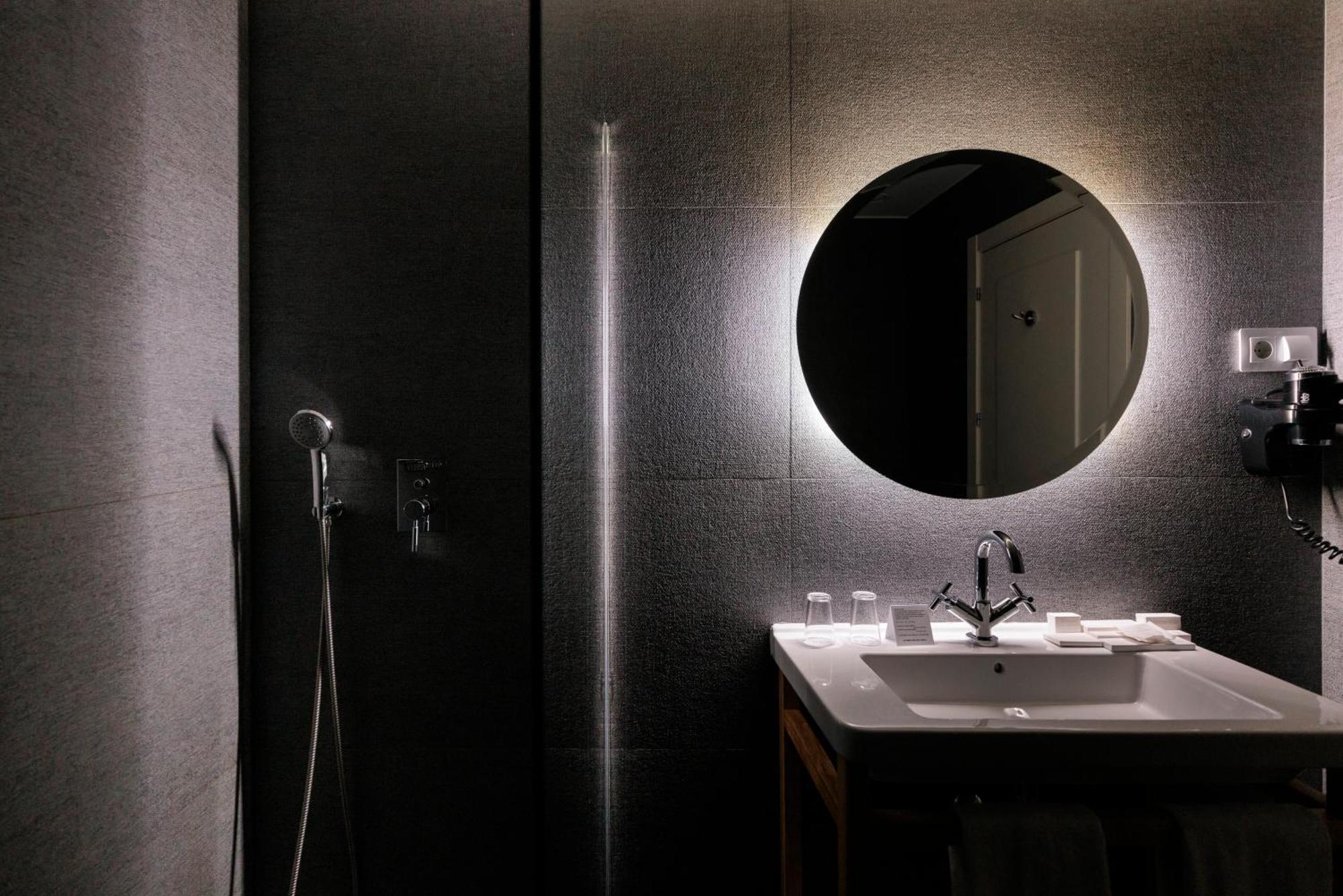 Pax Hotel